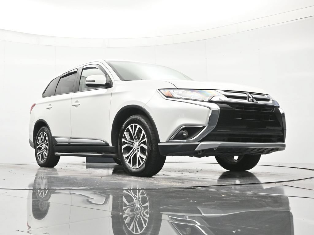 Used 2018 Mitsubishi Outlander SE FWD image 38