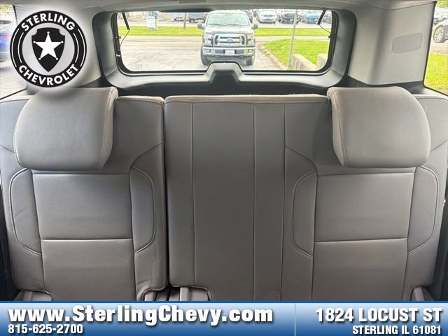 Used 2019 Chevrolet Suburban LT AWD/4WD image 16