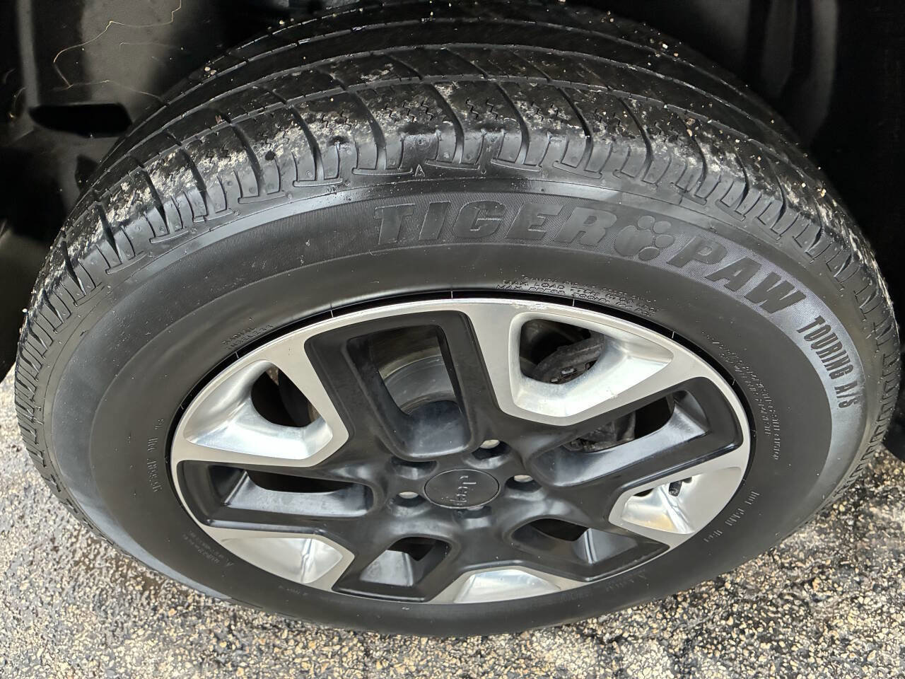 Used 2018 Jeep Compass Trailhawk image 28