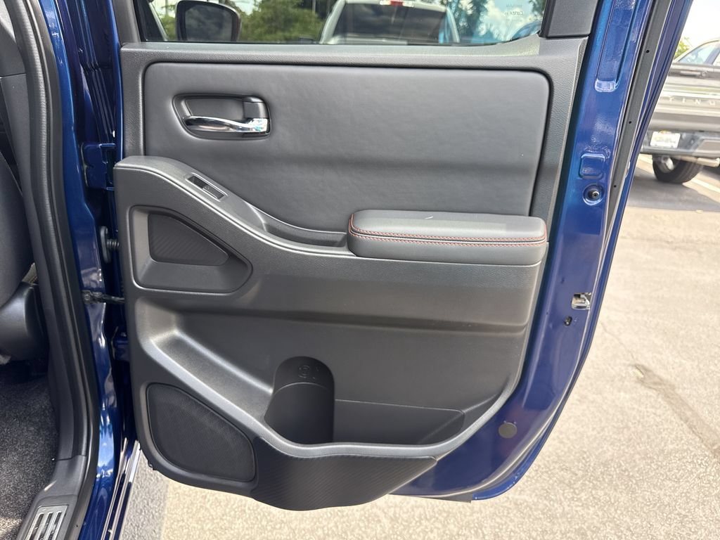 Used 2022 Nissan Frontier PRO-4X AWD/4WD image 35