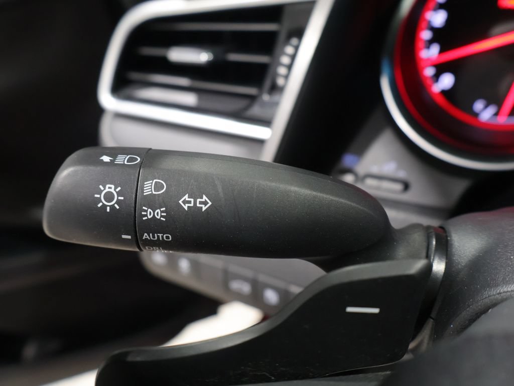 Used 2018 Toyota Camry XSE FWD image 34