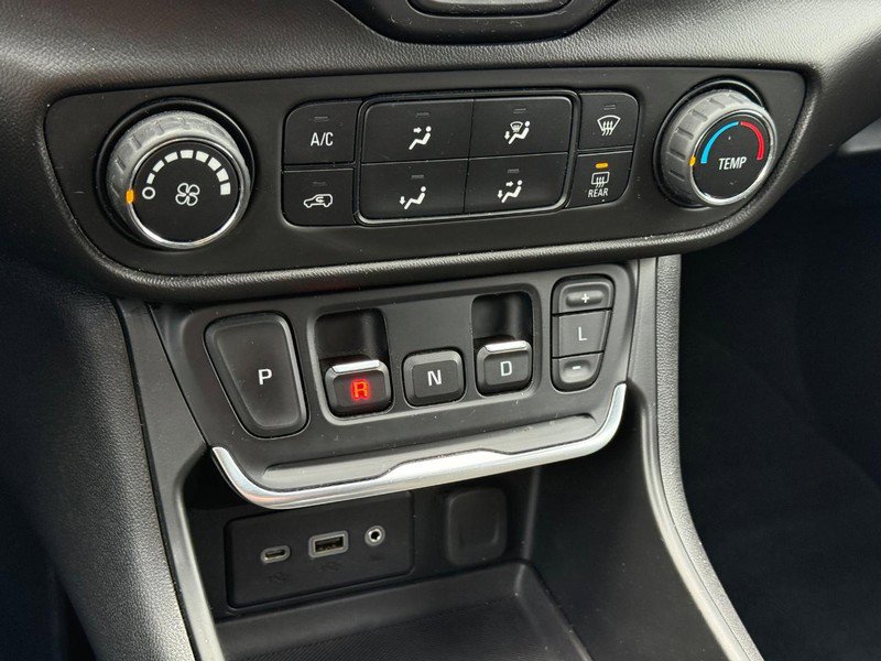 Used 2019 GMC Terrain SLE image 18