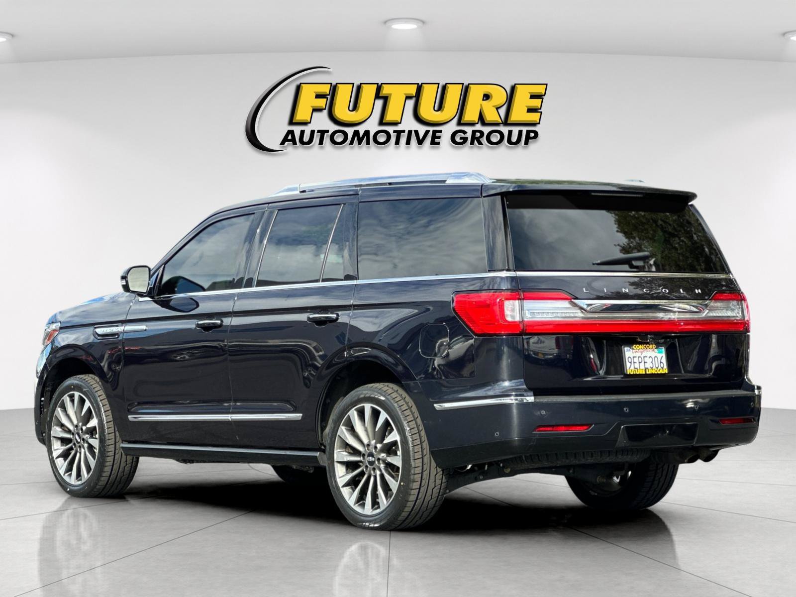 Certified 2021 Lincoln Navigator Reserve w/ Luxury Package AWD/4WD image 5
