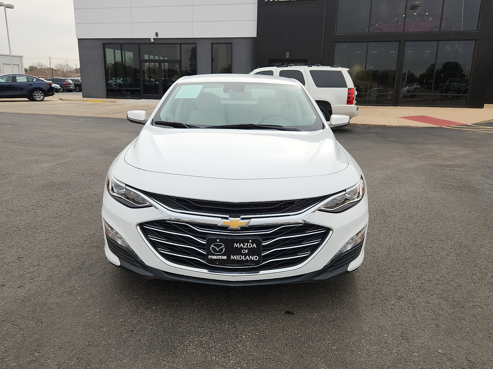 Used 2024 Chevrolet Malibu LT image 2