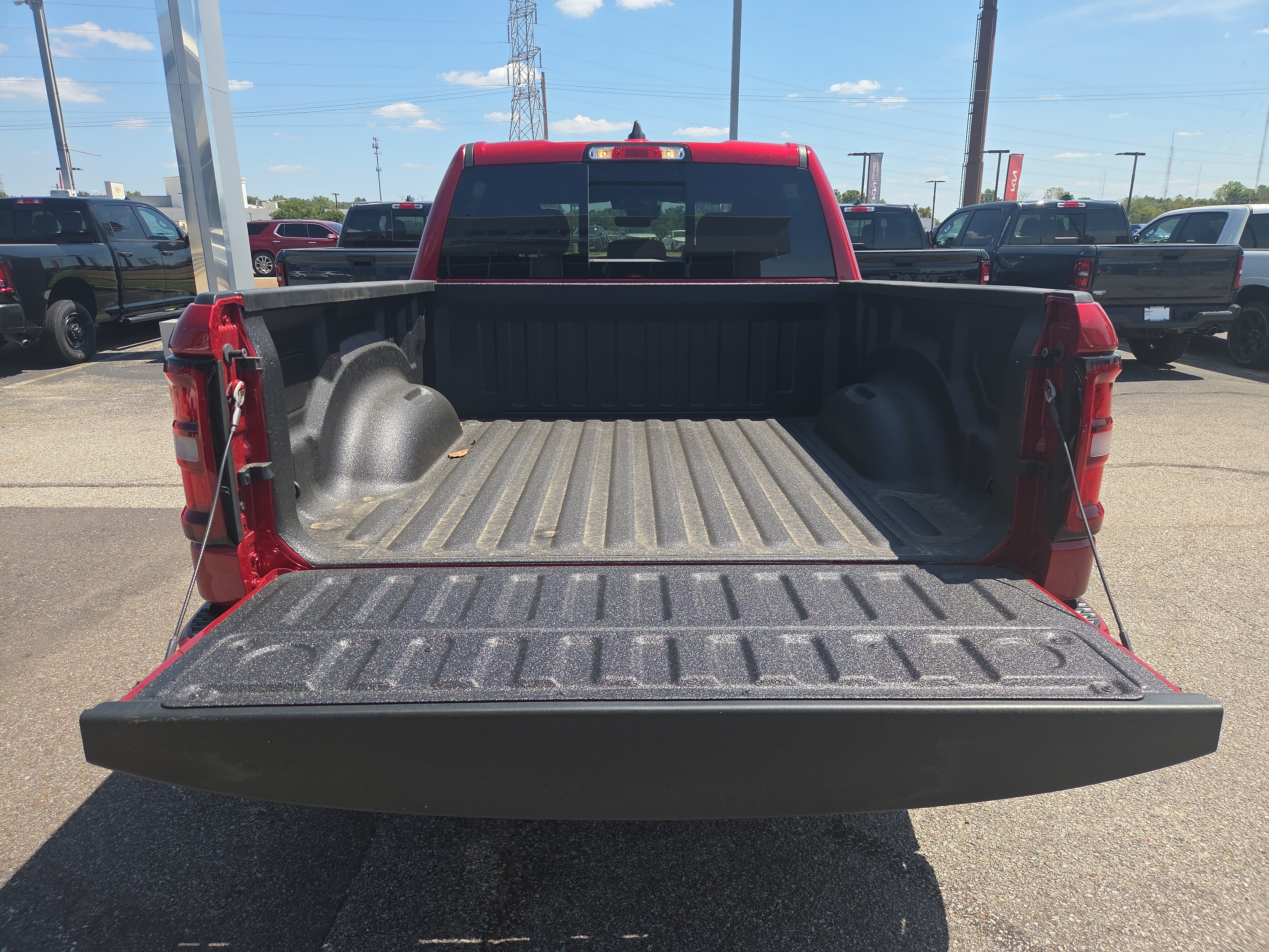 New 2026 RAM 1500 Express AWD/4WD image 8