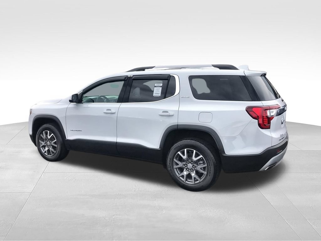 Used 2023 GMC Acadia SLE w/ Driver Convenience Package FWD image 7