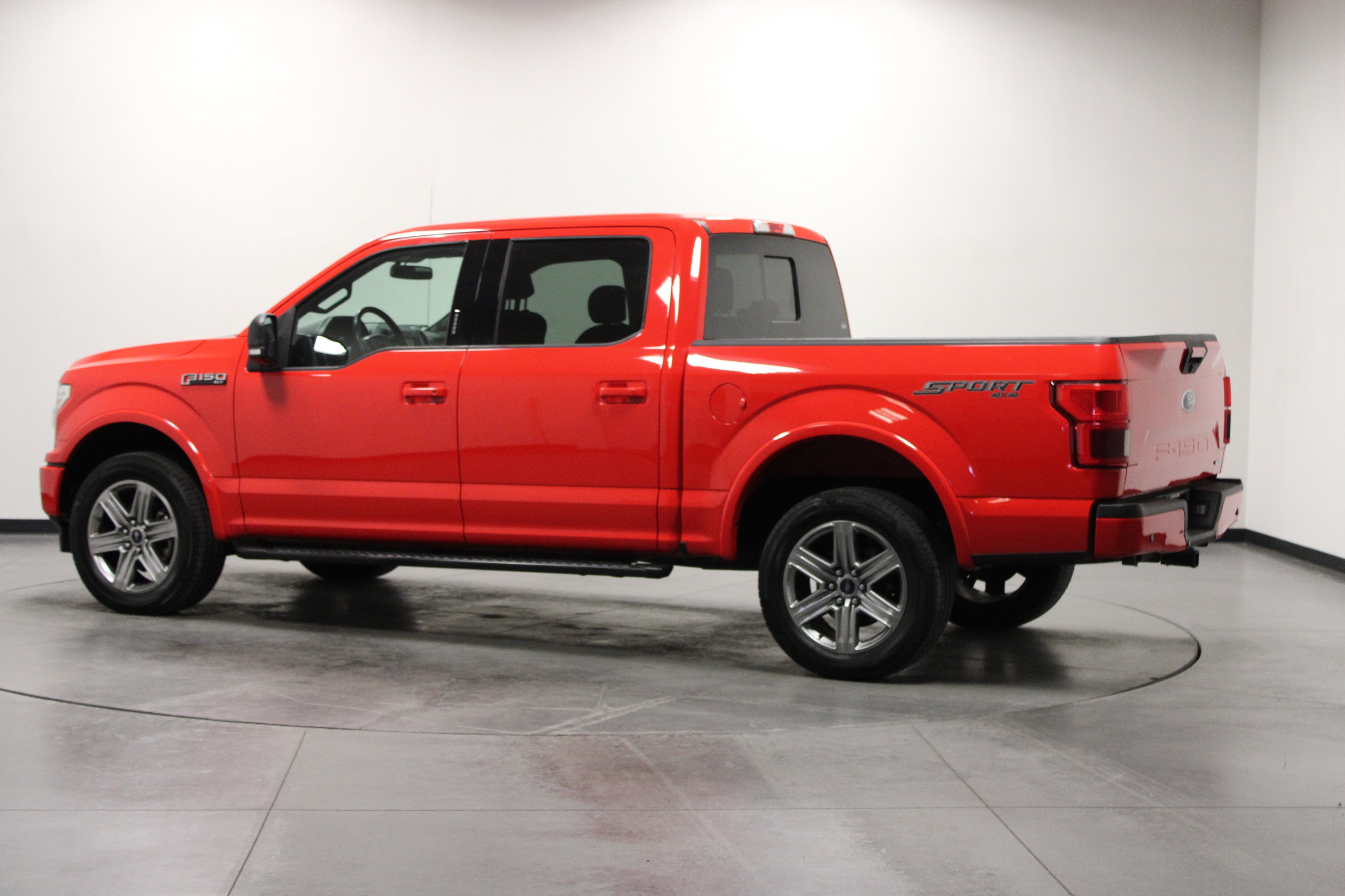Used 2018 Ford F150 XLT w/ Equipment Group 302A Luxury AWD/4WD image 6