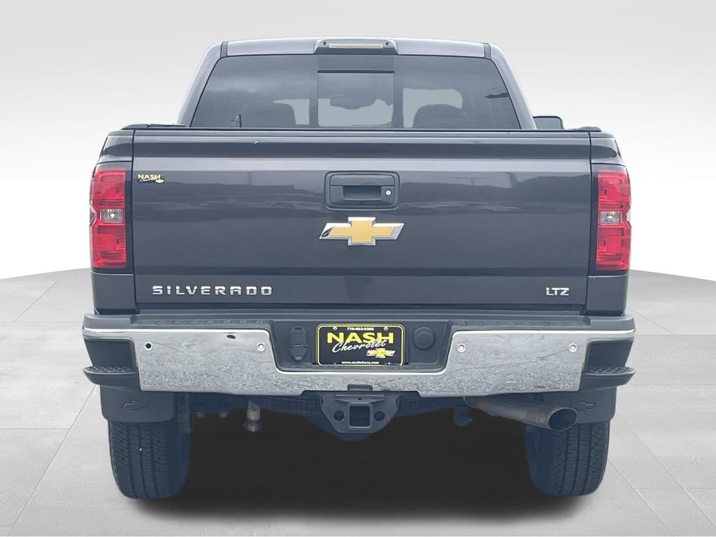 Used 2015 Chevrolet Silverado 2500 LTZ w/ LTZ Plus Package AWD/4WD image 4