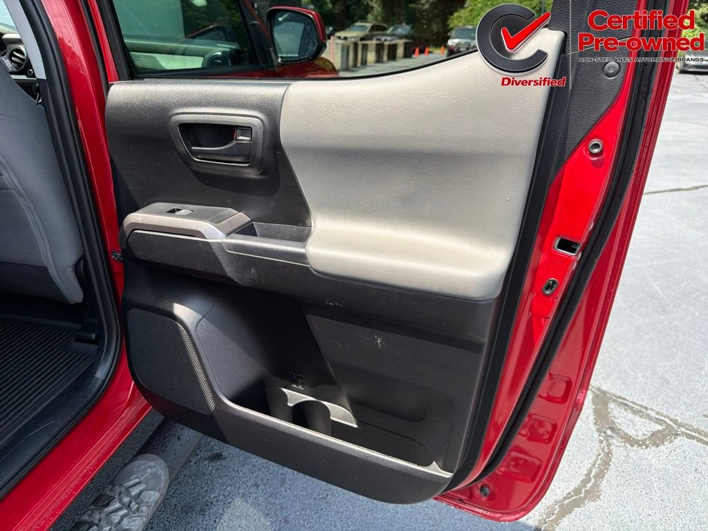 Used 2021 Toyota Tacoma SR5 RWD image 19