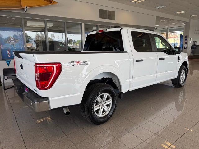 Used 2021 Ford F150 XLT image 3