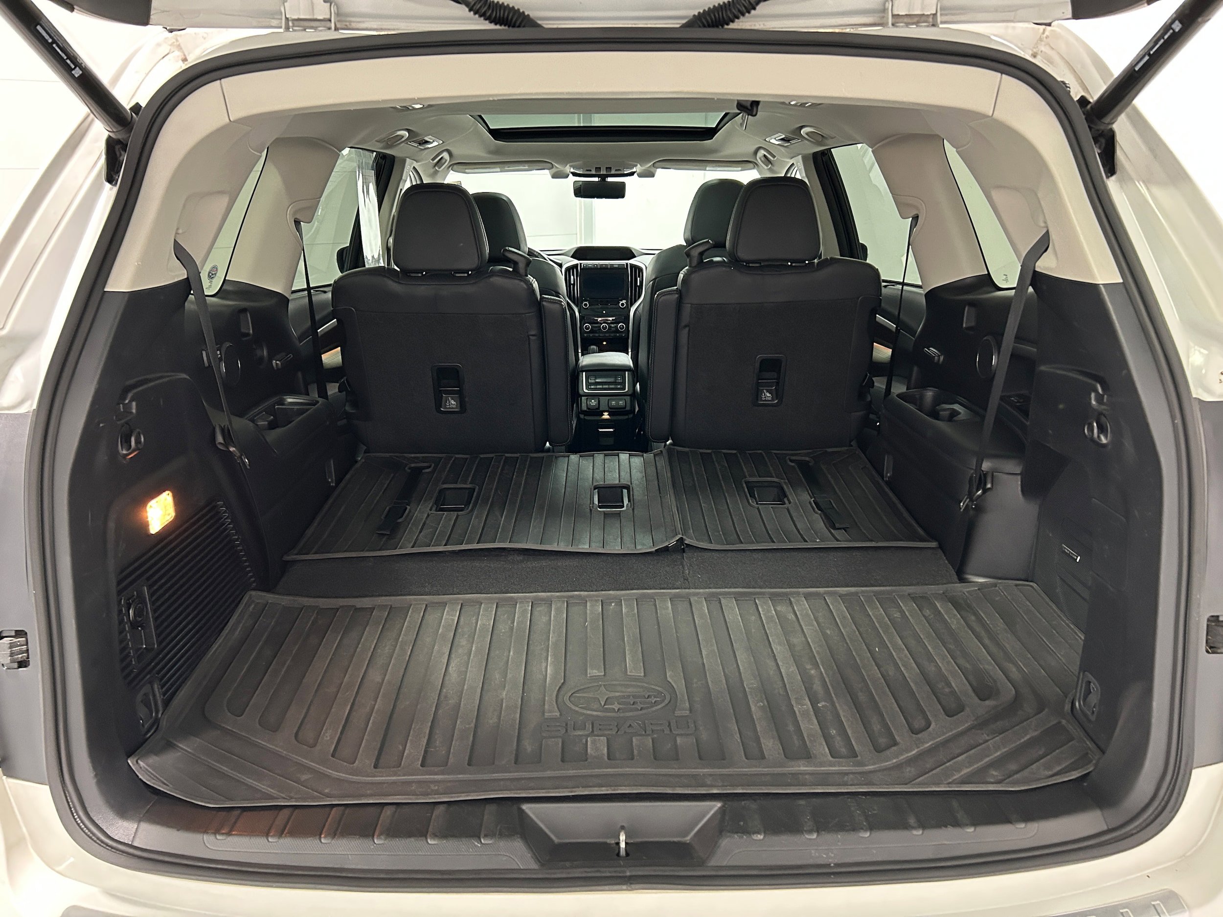 Used 2022 Subaru Ascent Touring AWD/4WD image 35