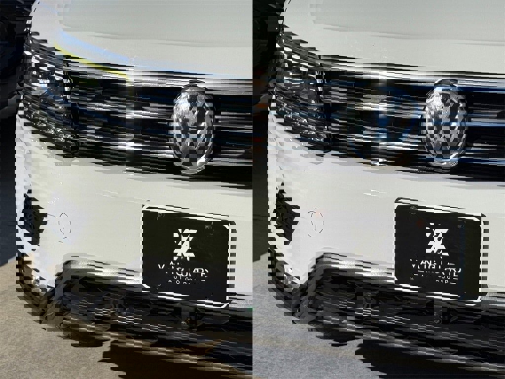 Used 2019 Volkswagen Tiguan SEL Premium image 6