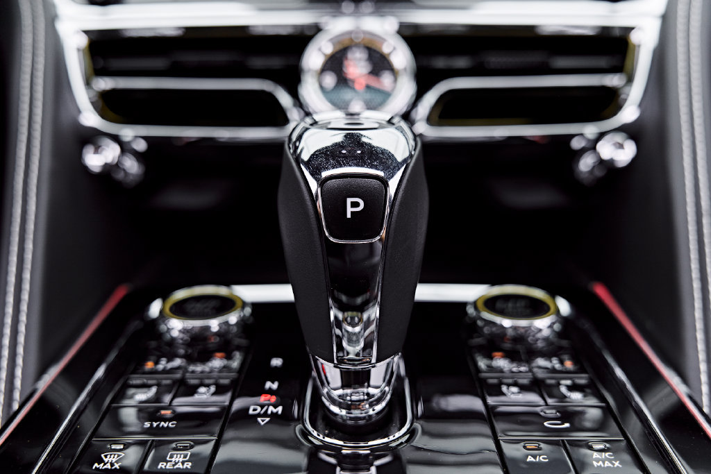 Used 2023 Bentley Flying Spur V8 AWD/4WD image 73
