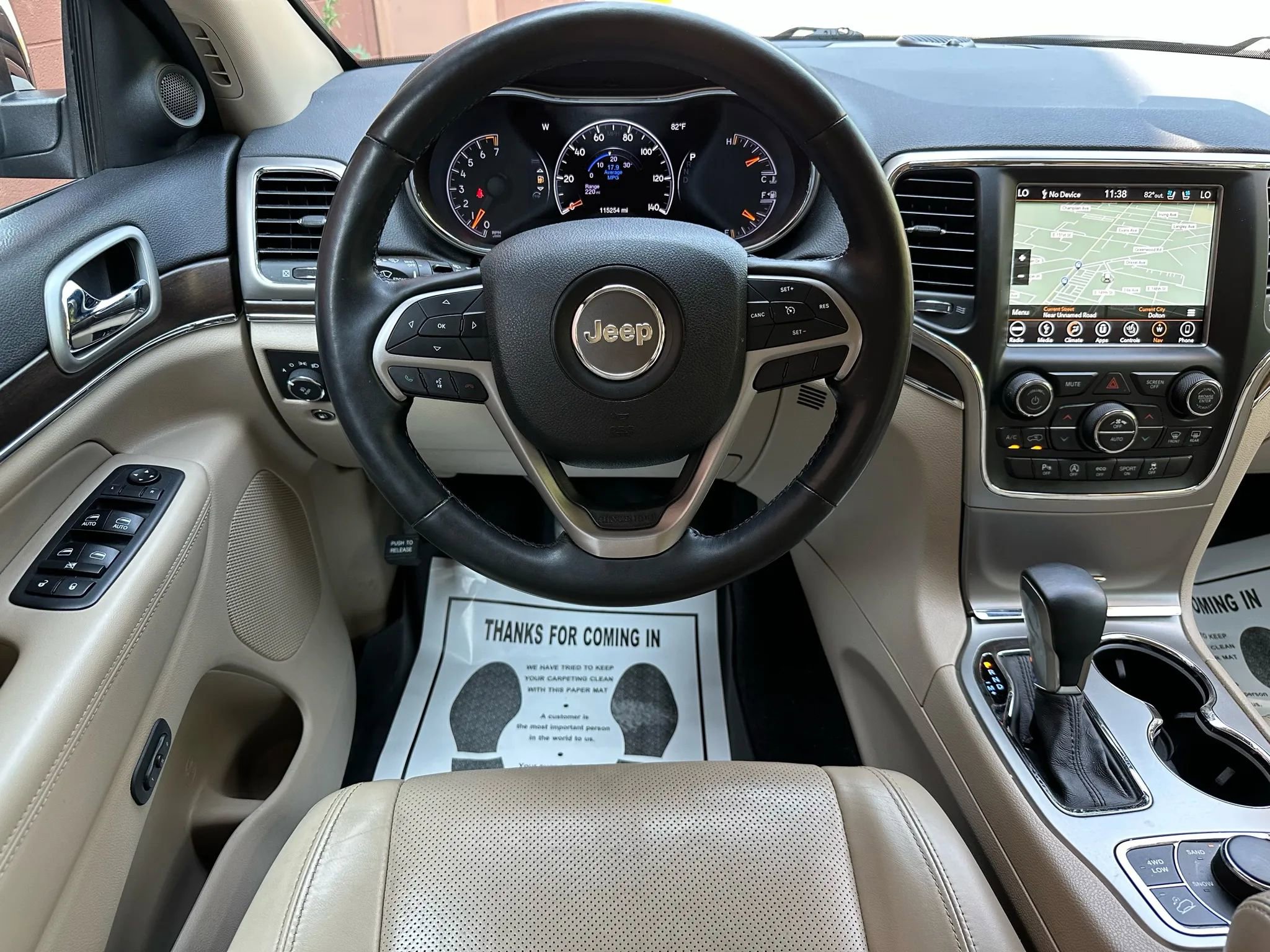 Used 2018 Jeep Grand Cherokee Limited w/ Luxury Group II image 16