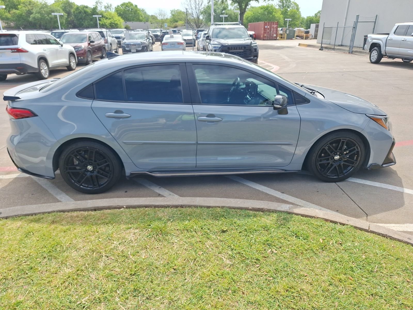 Used 2021 Toyota Corolla XSE image 7