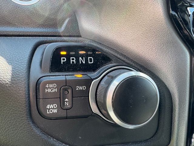 Used 2024 RAM 2500 Big Horn w/ Sport Appearance Package AWD/4WD image 28