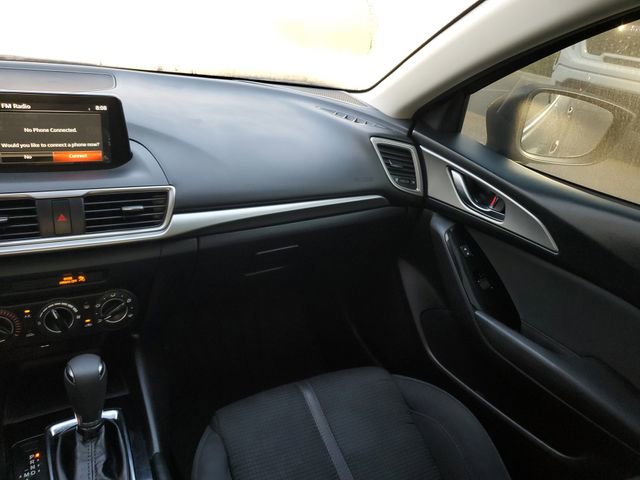 Used 2018 MAZDA MAZDA3 Sport w/ Preferred Equipment Package image 15