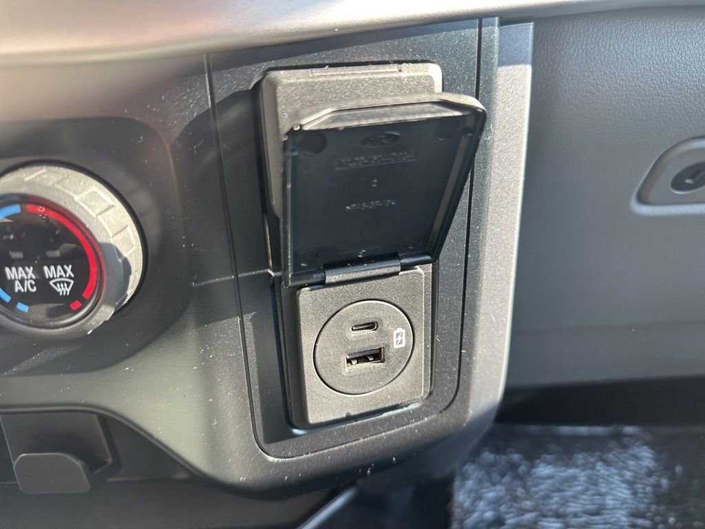 Used 2023 Ford F150 XLT image 19