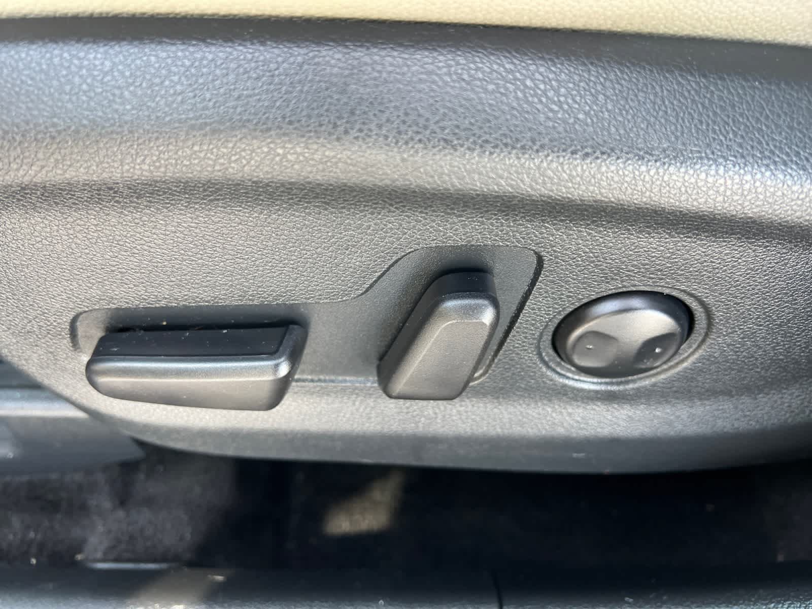 Used 2020 Kia Sportage S w/ S Premium Package FWD image 19