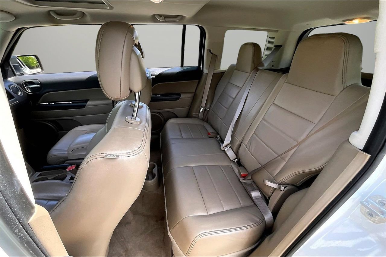 Used 2015 Jeep Patriot High Altitude FWD image 20