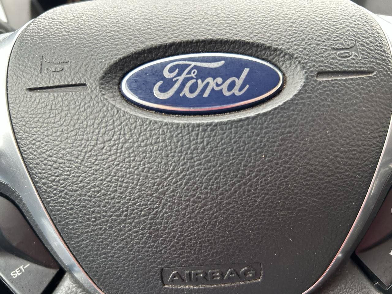 Used 2013 Ford Escape SEL AWD/4WD image 22
