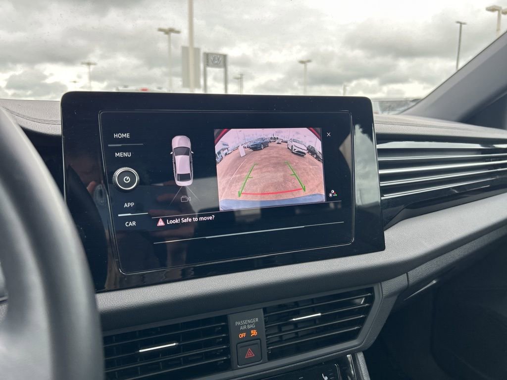 Used 2025 Volkswagen Jetta Sport FWD image 19