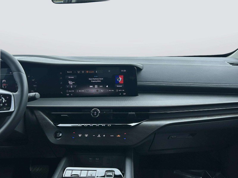 Used 2025 Nissan Murano SV AWD/4WD image 16