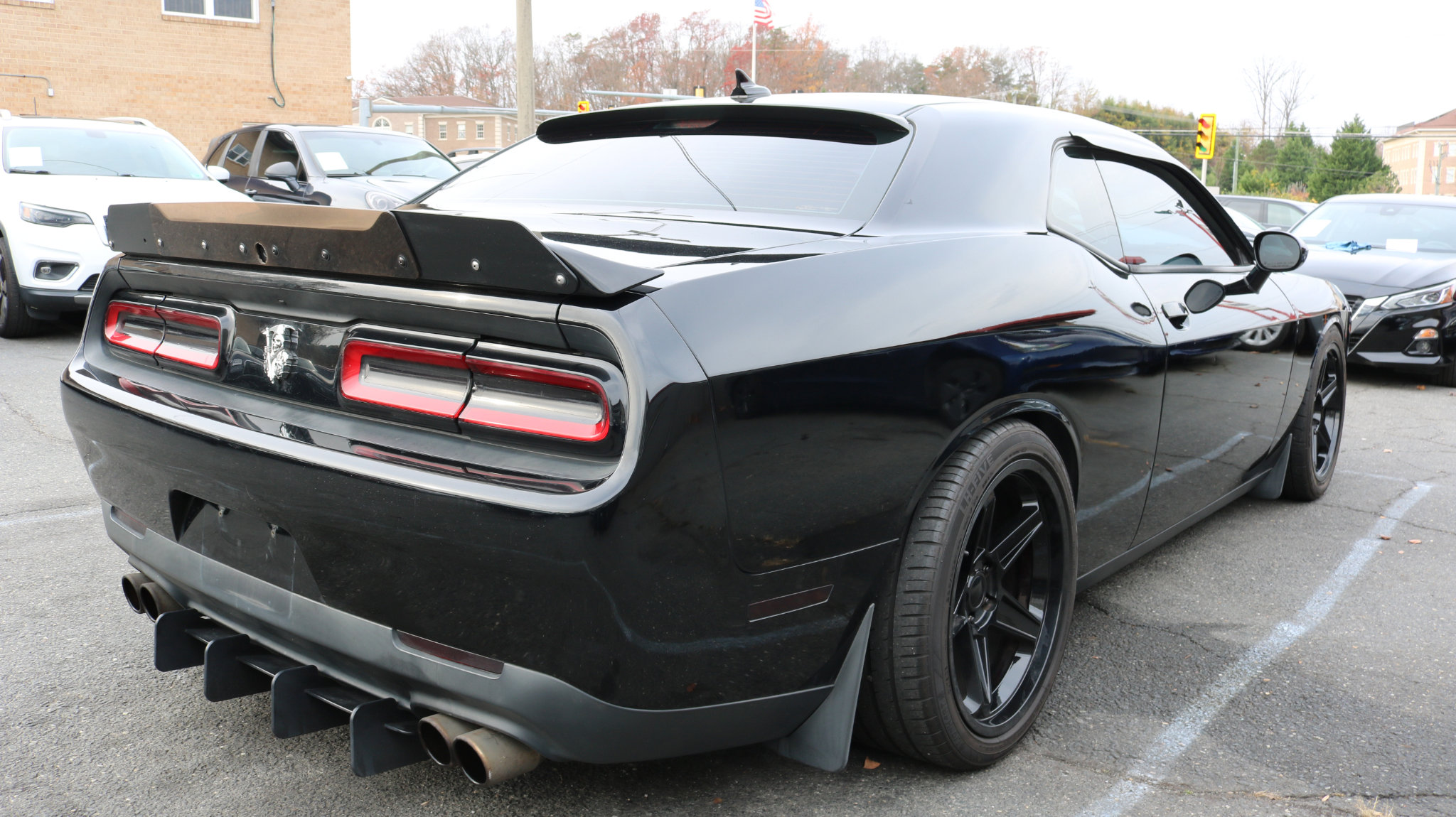 Used 2016 Dodge Challenger R/T w/ Blacktop Package image 7
