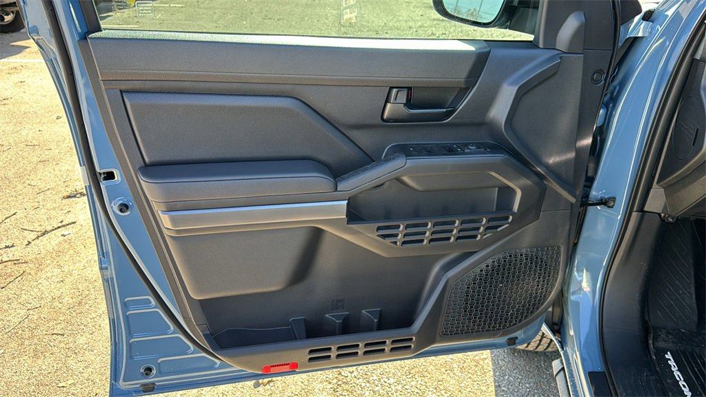 New 2026 Toyota Tacoma SR5 image 13
