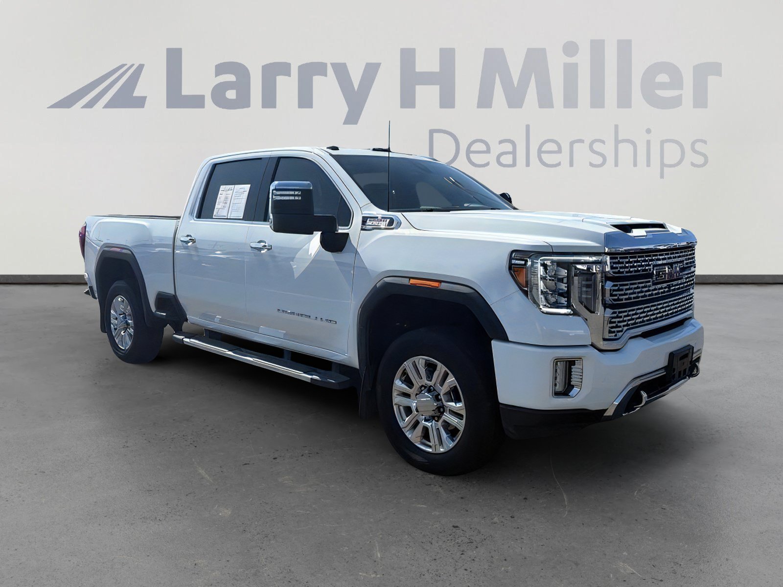 Used 2021 GMC Sierra 3500 Denali w/ Denali Ultimate Package AWD/4WD image 8