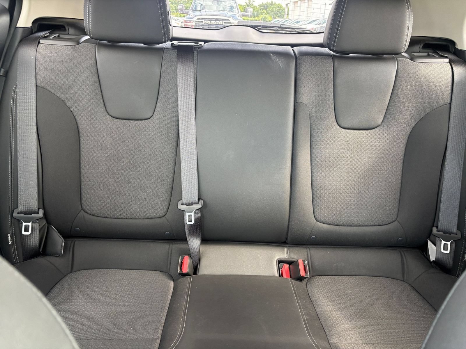 Used 2025 Buick Encore GX Preferred FWD image 37