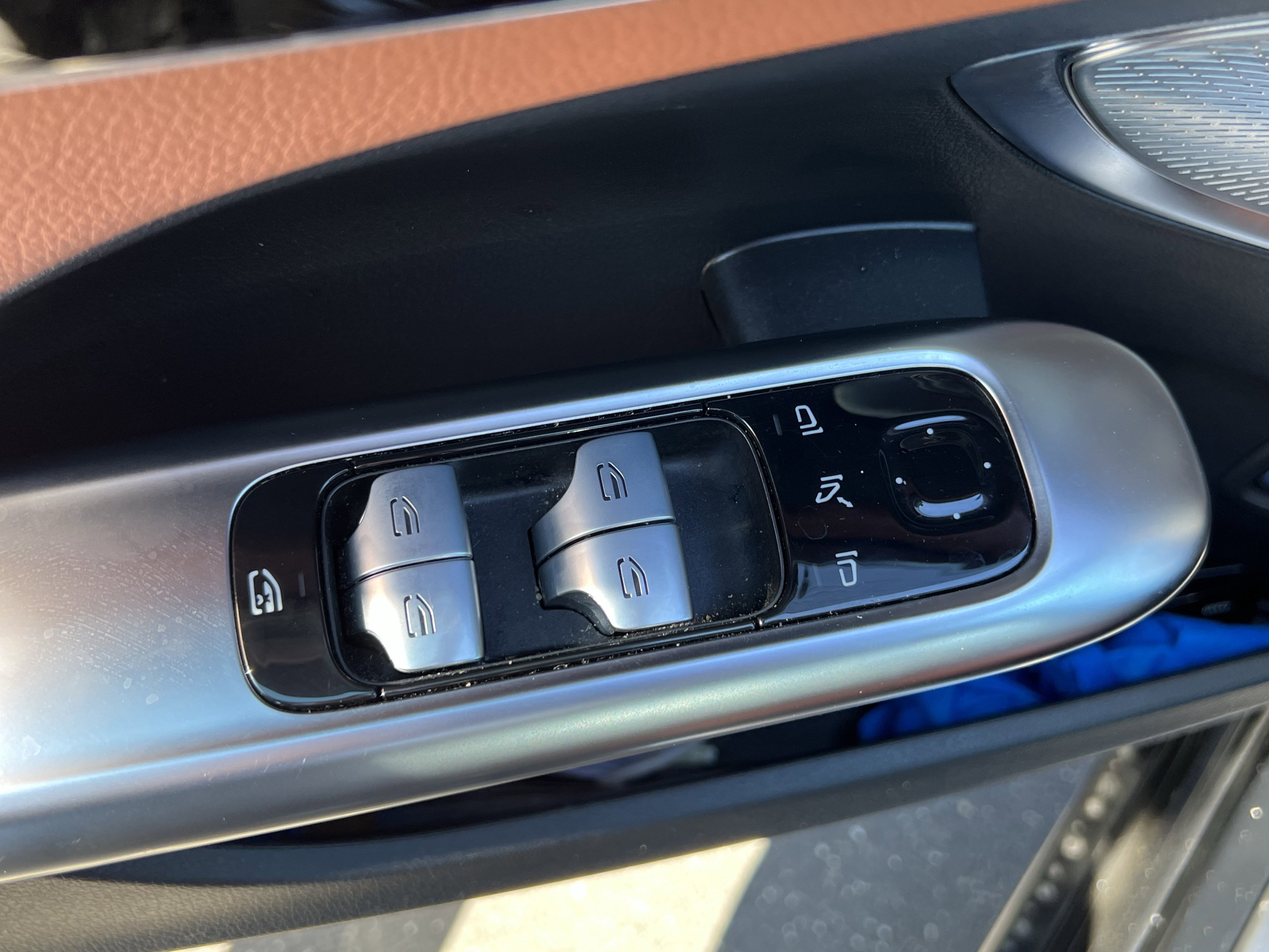 Used 2022 Mercedes-Benz C 300 Sedan image 15