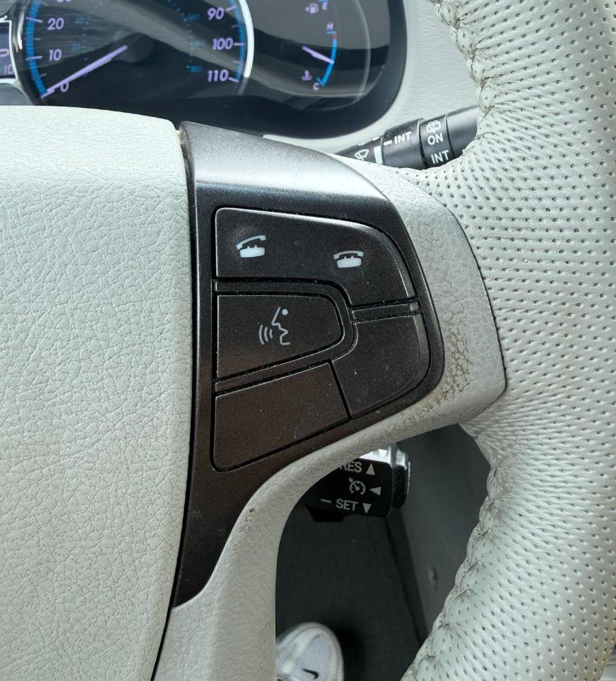 Used 2013 Toyota Sienna XLE FWD image 18