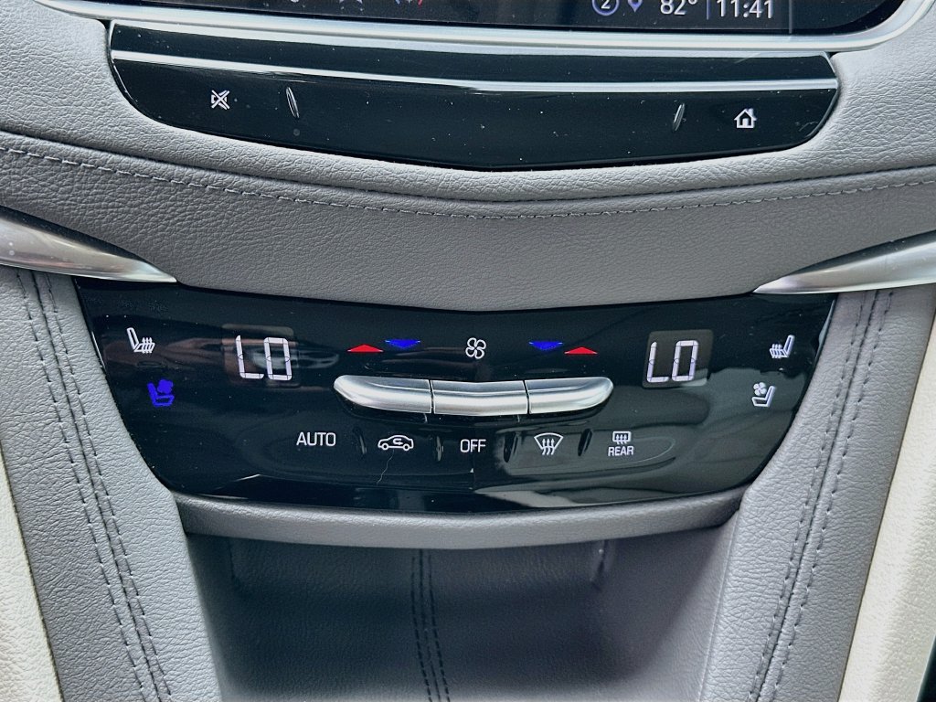Used 2025 Cadillac XT5 Premium Luxury w/ LPO, Floor Liner Package FWD image 15