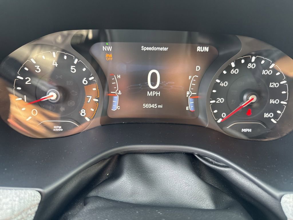 Used 2023 Jeep Compass Latitude AWD/4WD image 17