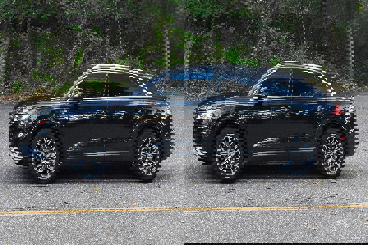 Used 2021 Audi Q8 Premium Plus image 4