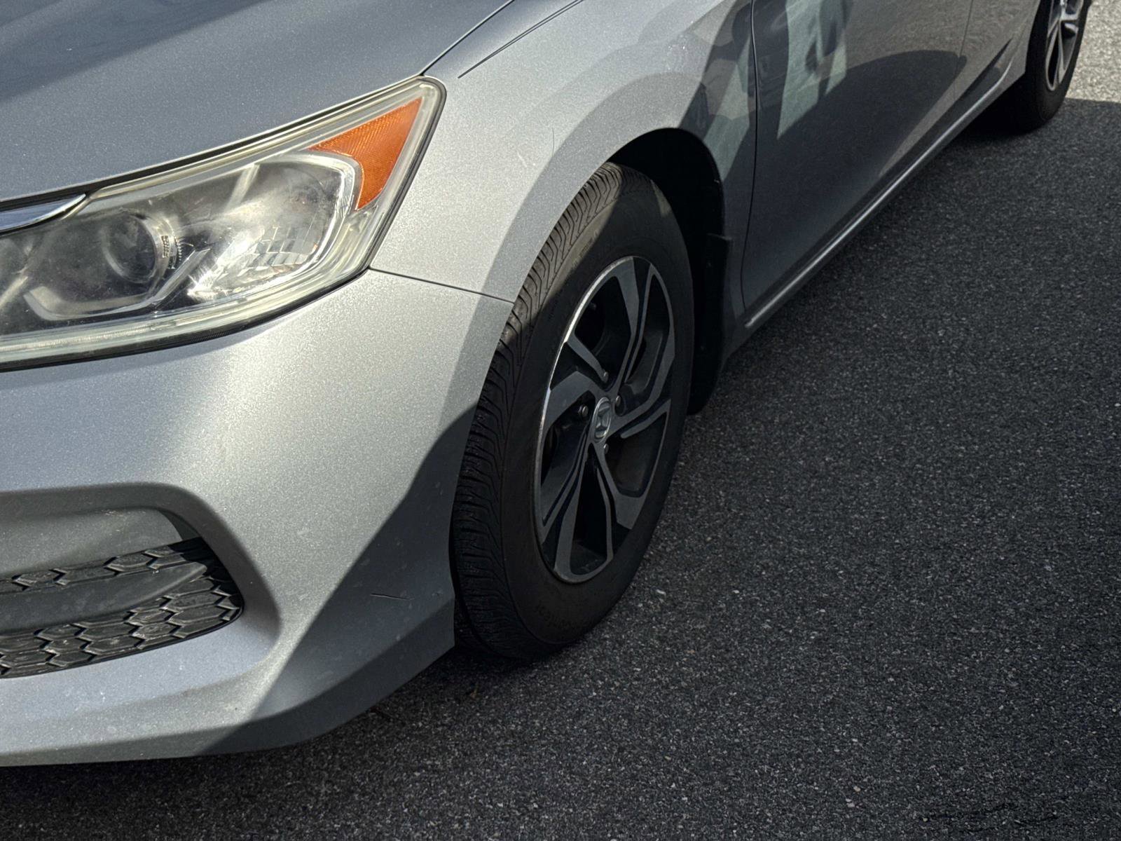 Used 2017 Honda Accord LX image 5