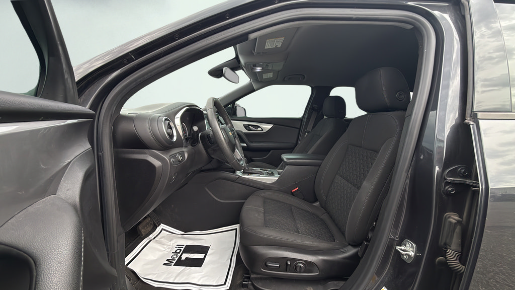 Used 2021 Chevrolet Blazer LT FWD image 21