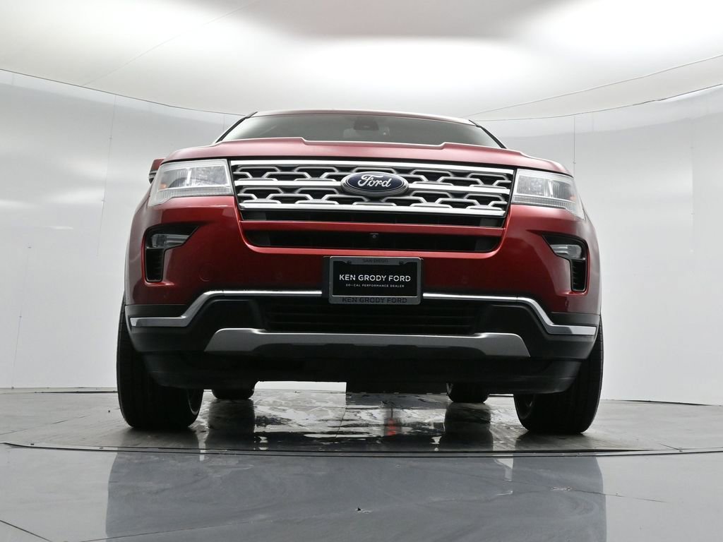 Certified 2018 Ford Explorer Limited w/ Ford Safe & Smart Package image 54