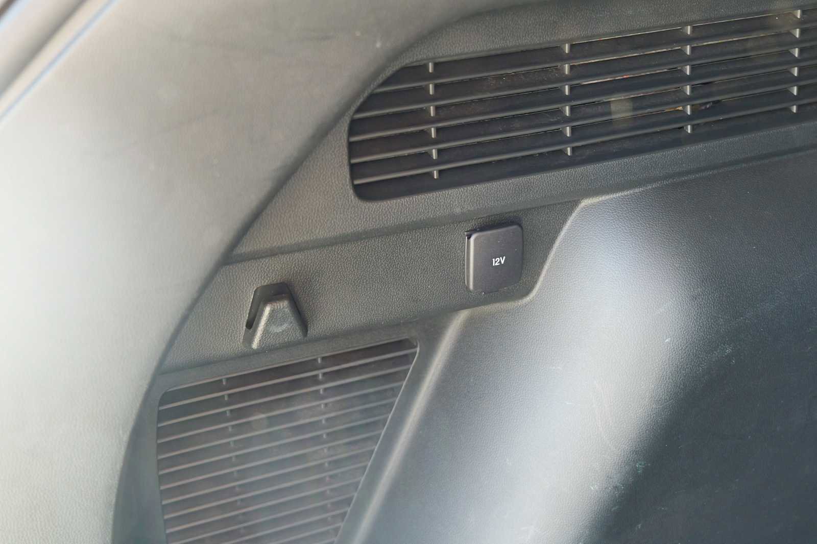 Used 2020 Ford Escape SEL image 29