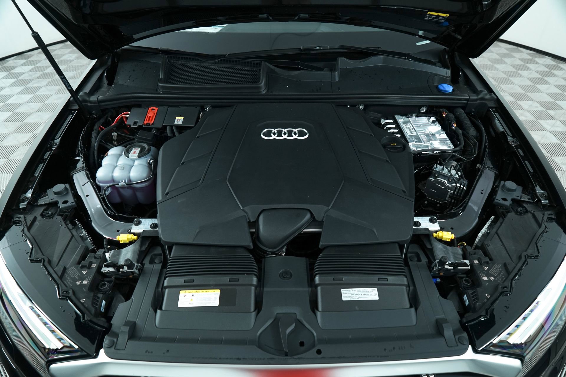 New 2025 Audi Q7 3.0T Prestige image 43