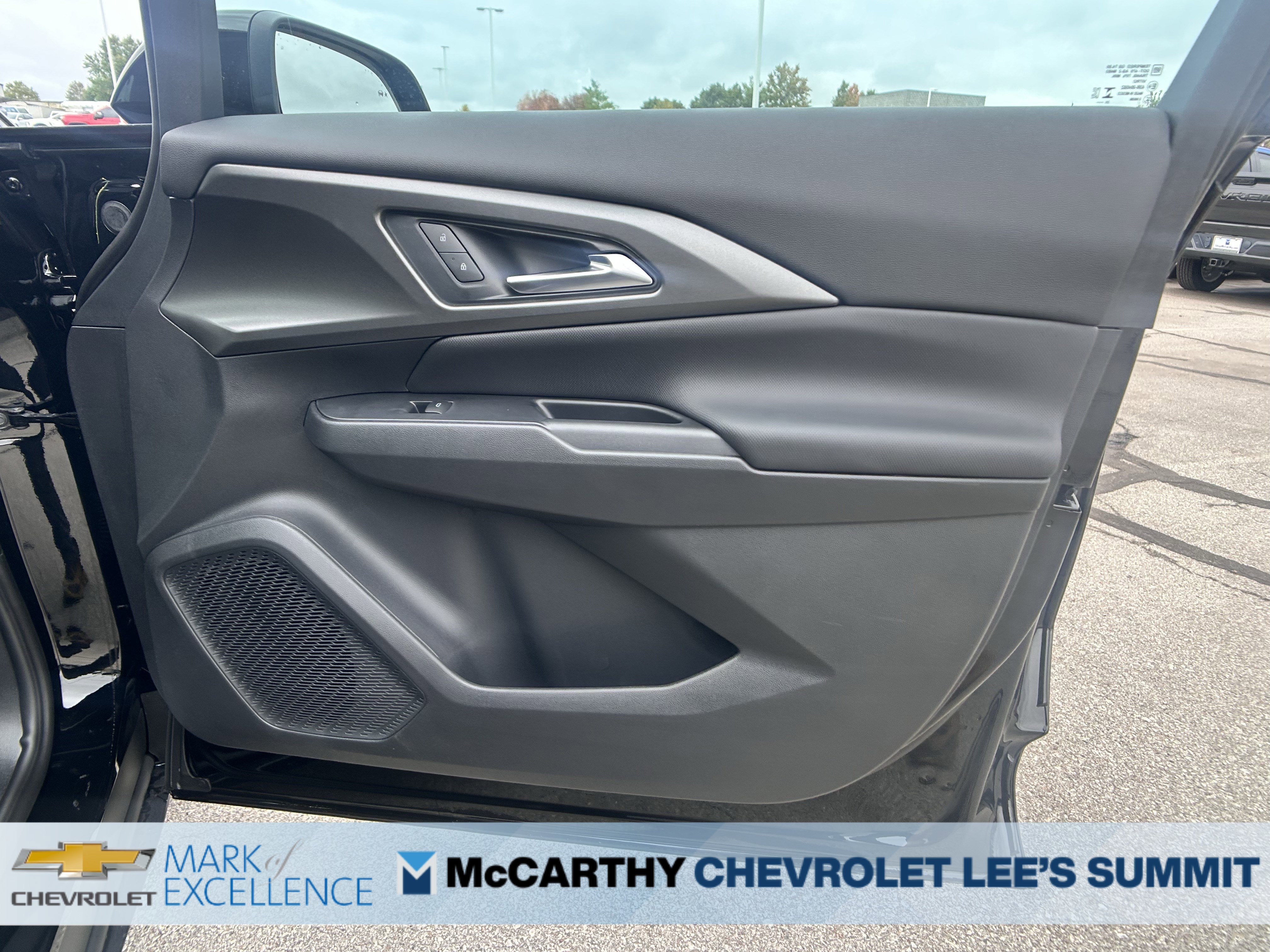 New 2026 Chevrolet Equinox EV LT w/ Comfort Package image 30