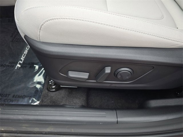 New 2026 Hyundai Tucson SEL image 12