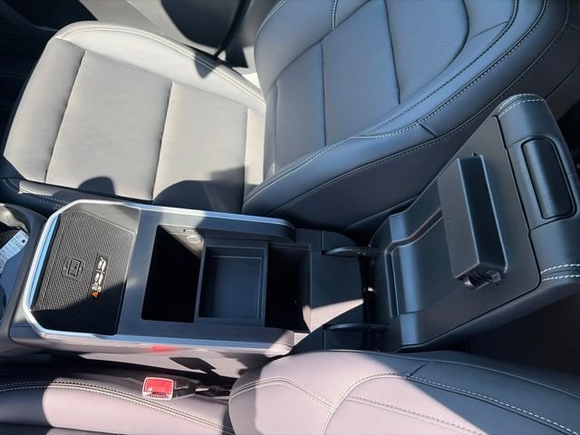 New 2027 GMC Terrain Elevation w/ Elevation Premium Package AWD/4WD image 25