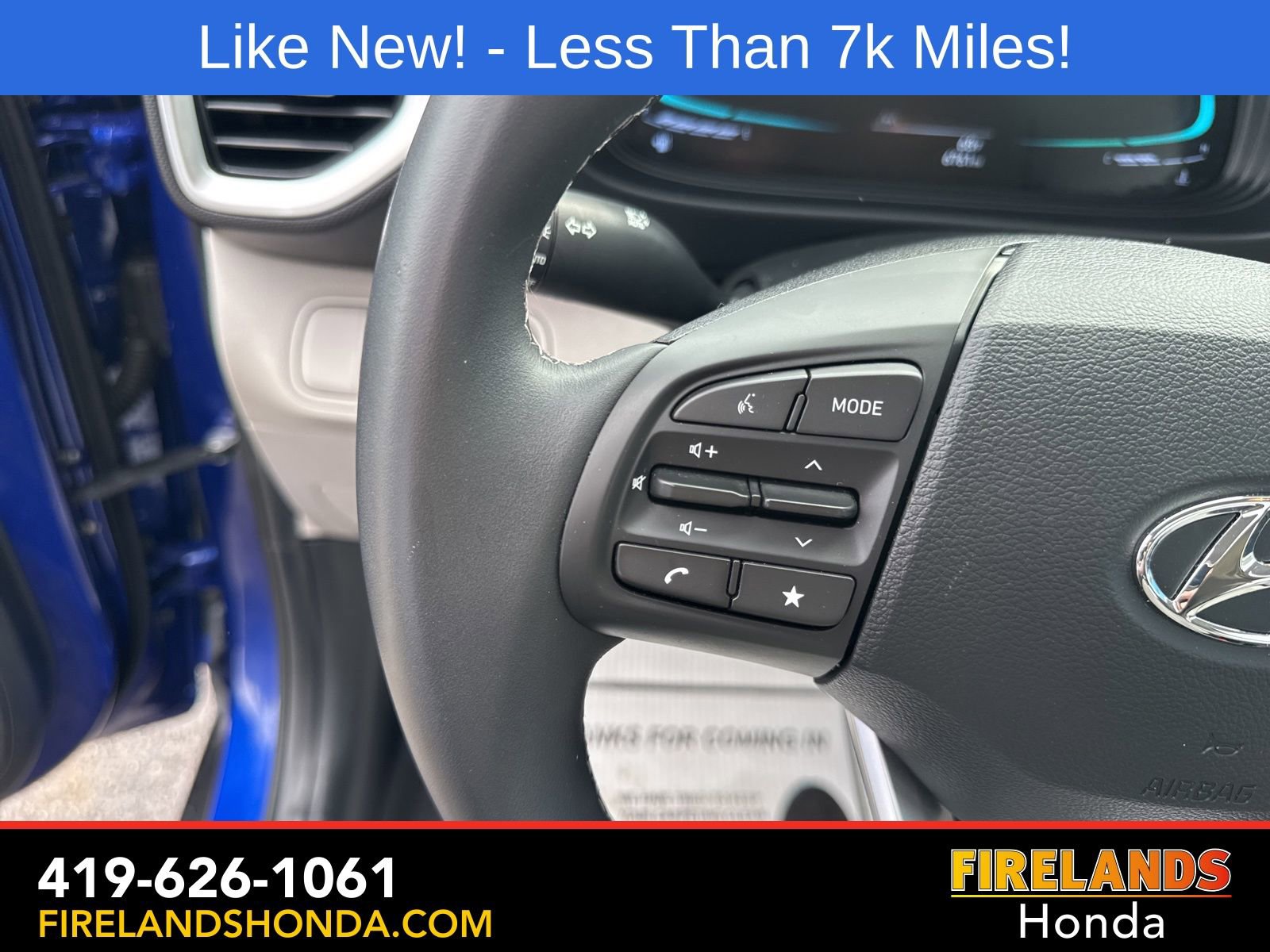 Used 2025 Hyundai Venue SEL image 17