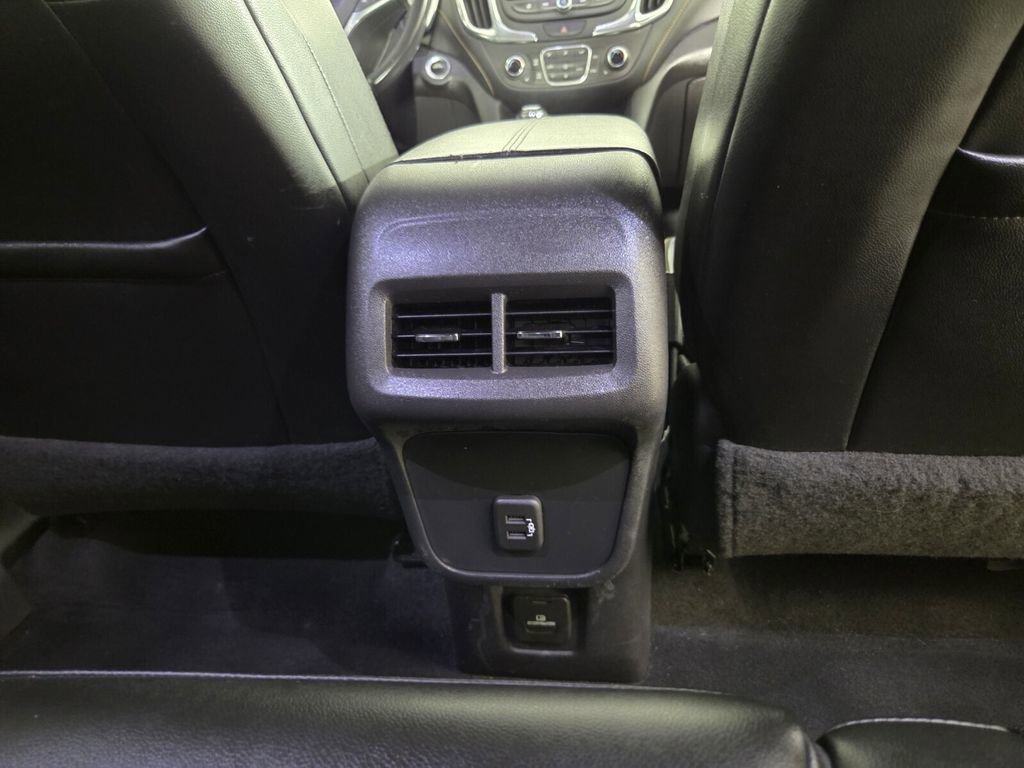 Used 2020 Chevrolet Equinox Premier image 34