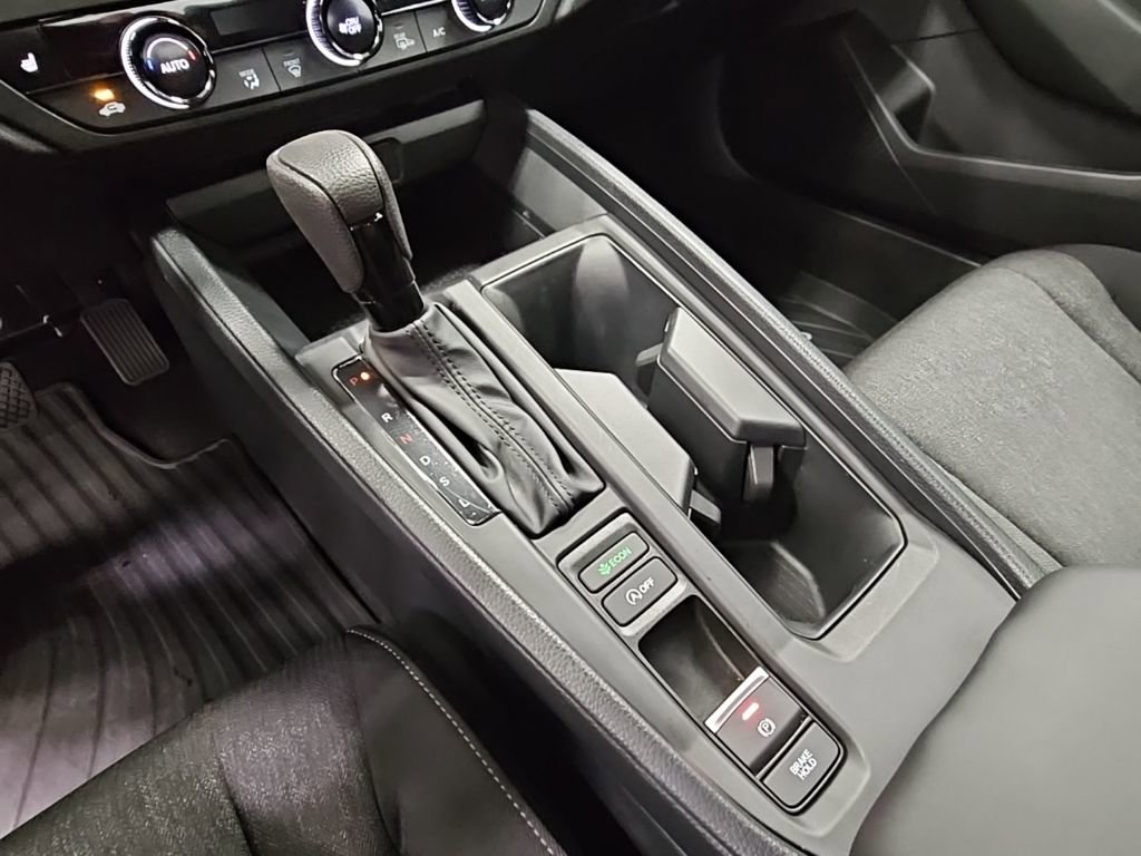 Used 2025 Honda Accord SE image 19