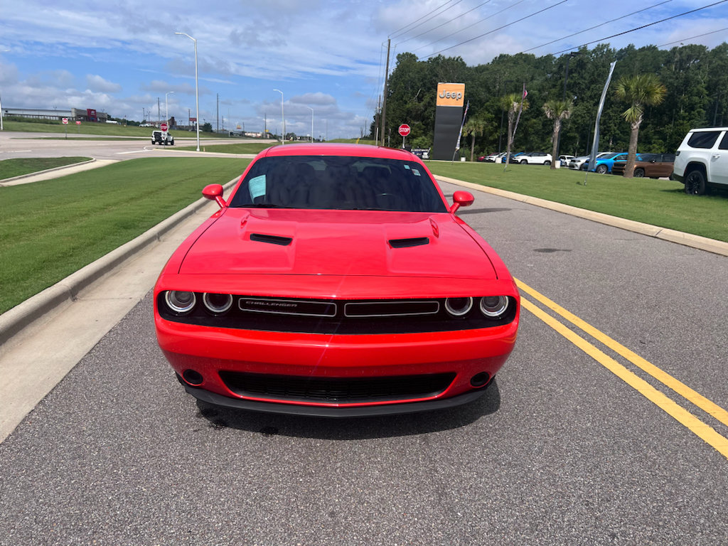 Certified 2023 Dodge Challenger SXT RWD image 9