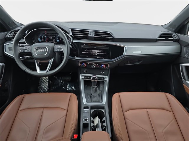 Used 2025 Audi Q3 2.0T Premium w/ Convenience Package image 10
