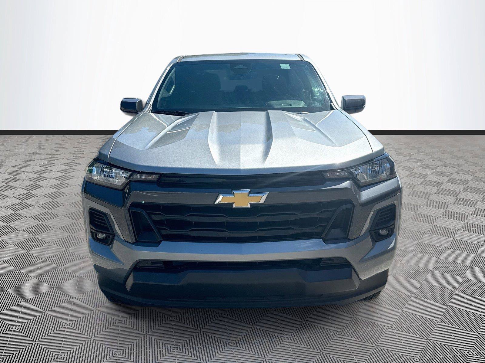 Used 2023 Chevrolet Colorado LT w/ LT Convenience Package II RWD image 2